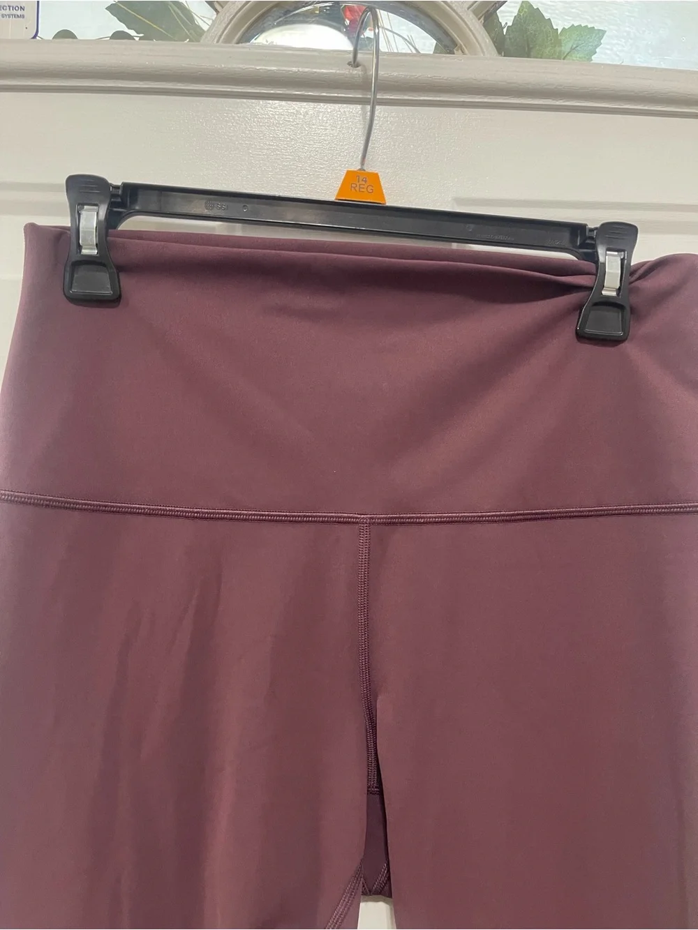 Lululemon High-Waist Athletic Leggings in Wine Sz 12 sports yoga
